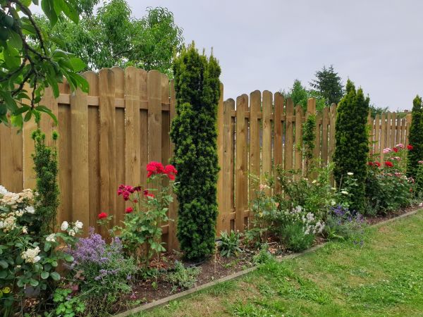 Leaning Fence Repair Service